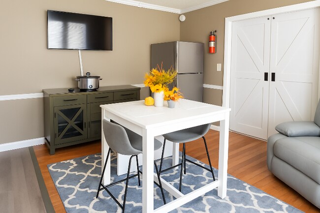 Foto del edificio - 4302 Foothills Dr