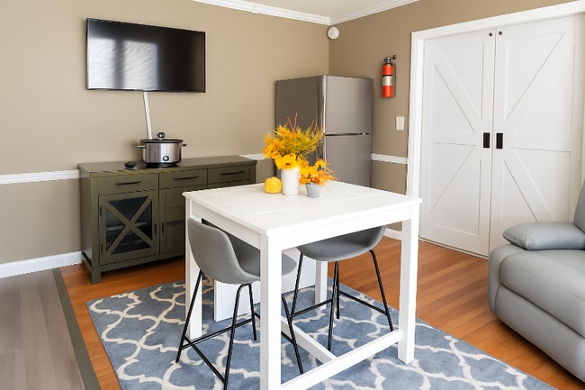 Building Photo - 4302 Foothills Dr