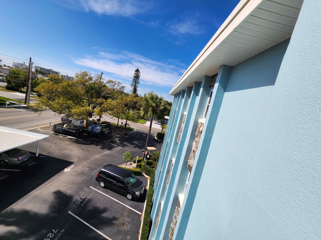 Top floor corner unit - 300 64th Ave