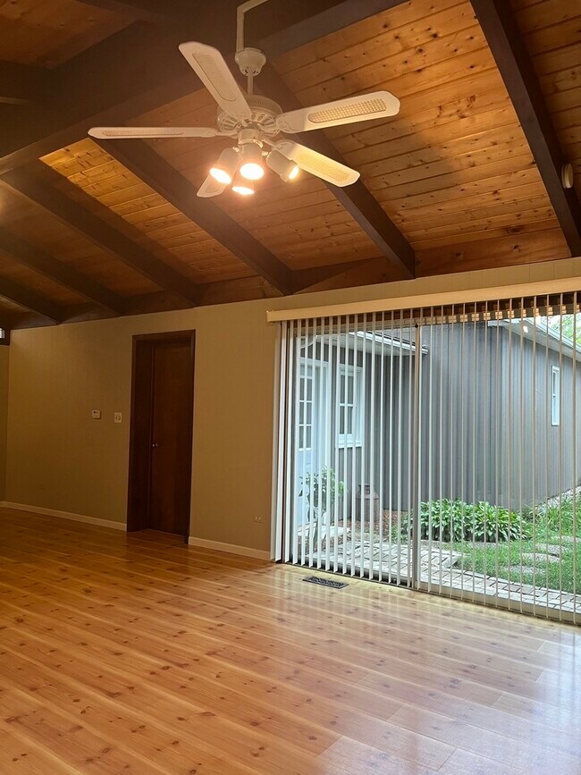 Foto del edificio - 5611 S Quincy St