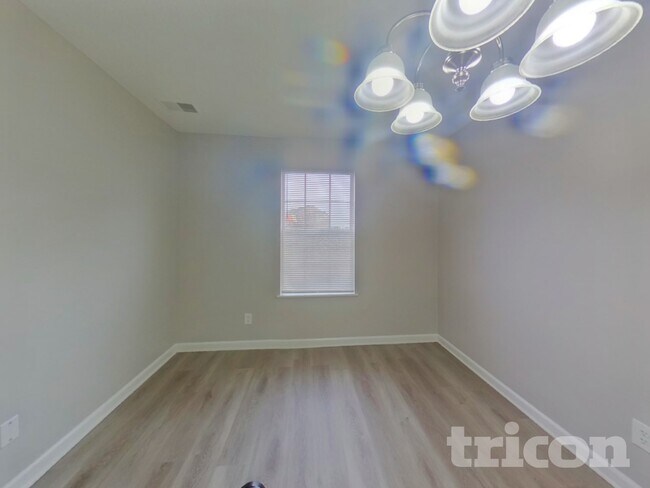 Foto del edificio - 415 Fox Trot Dr