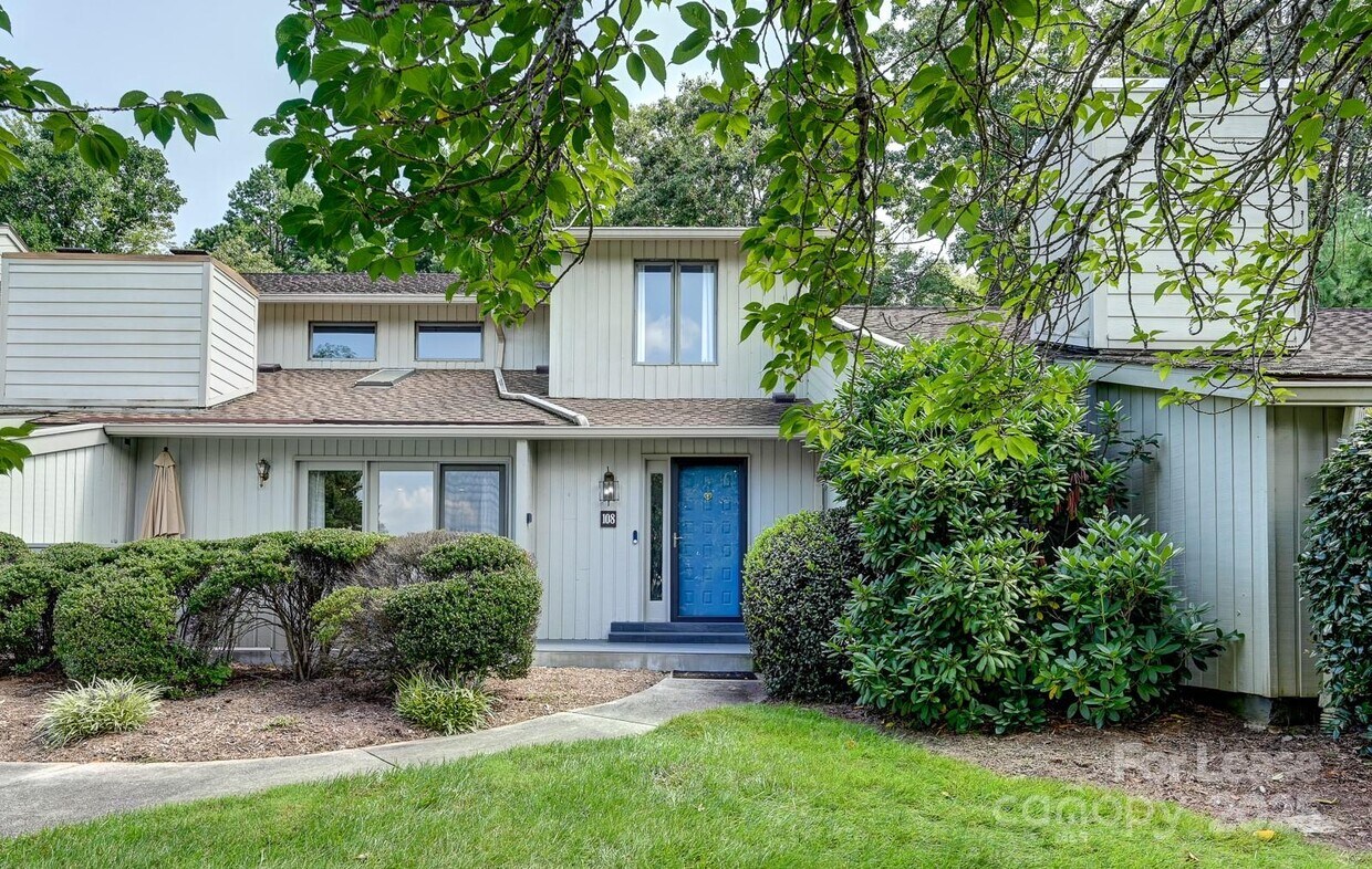 Foto principal - 108 Cloverleaf Ln