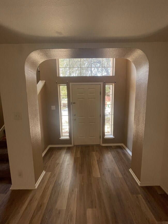 Foto del edificio - 10324 Bobcat Blf