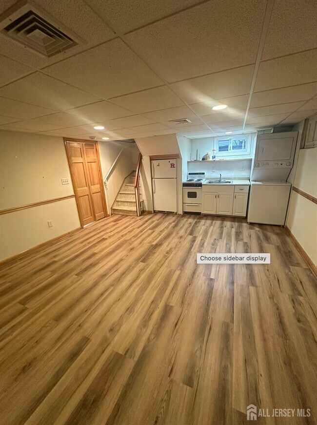 Foto del edificio - 42 Pershing Ave