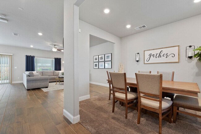 Building Photo - Clovis Eastside Home, 4BR/3.5BA, Built 201...
