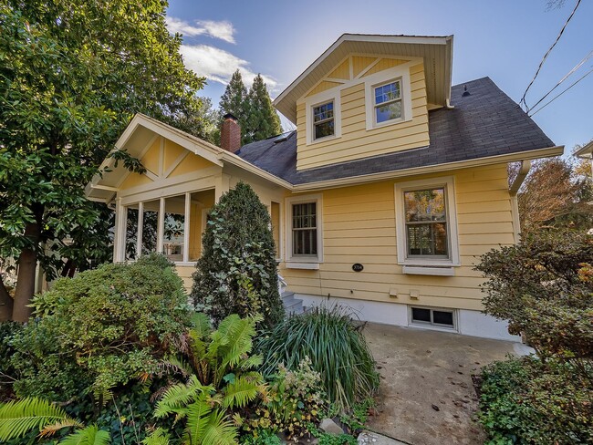 Photo - Charming, Renovated Bungalow in NW DC Tenley Area House