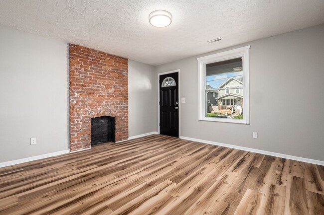 Living Room - The Courtyard on South Champion