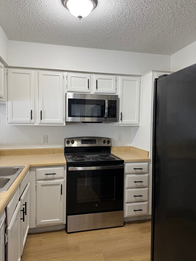 Foto del edificio - 812 Jefferson Ave