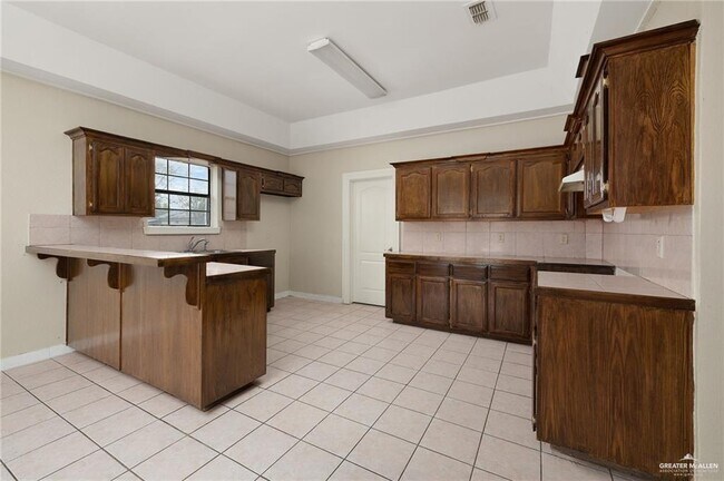 Foto del edificio - 11 Paseo Del Rey