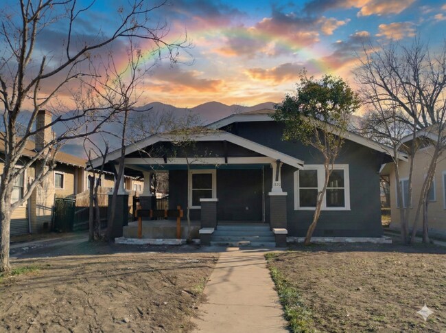 Building Photo - 1120 Rigsby Ave