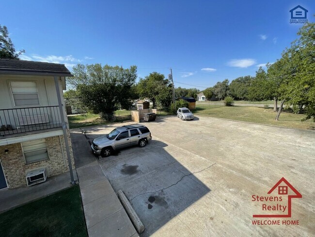 Foto del edificio - 1502 NW Kingsbury Ave