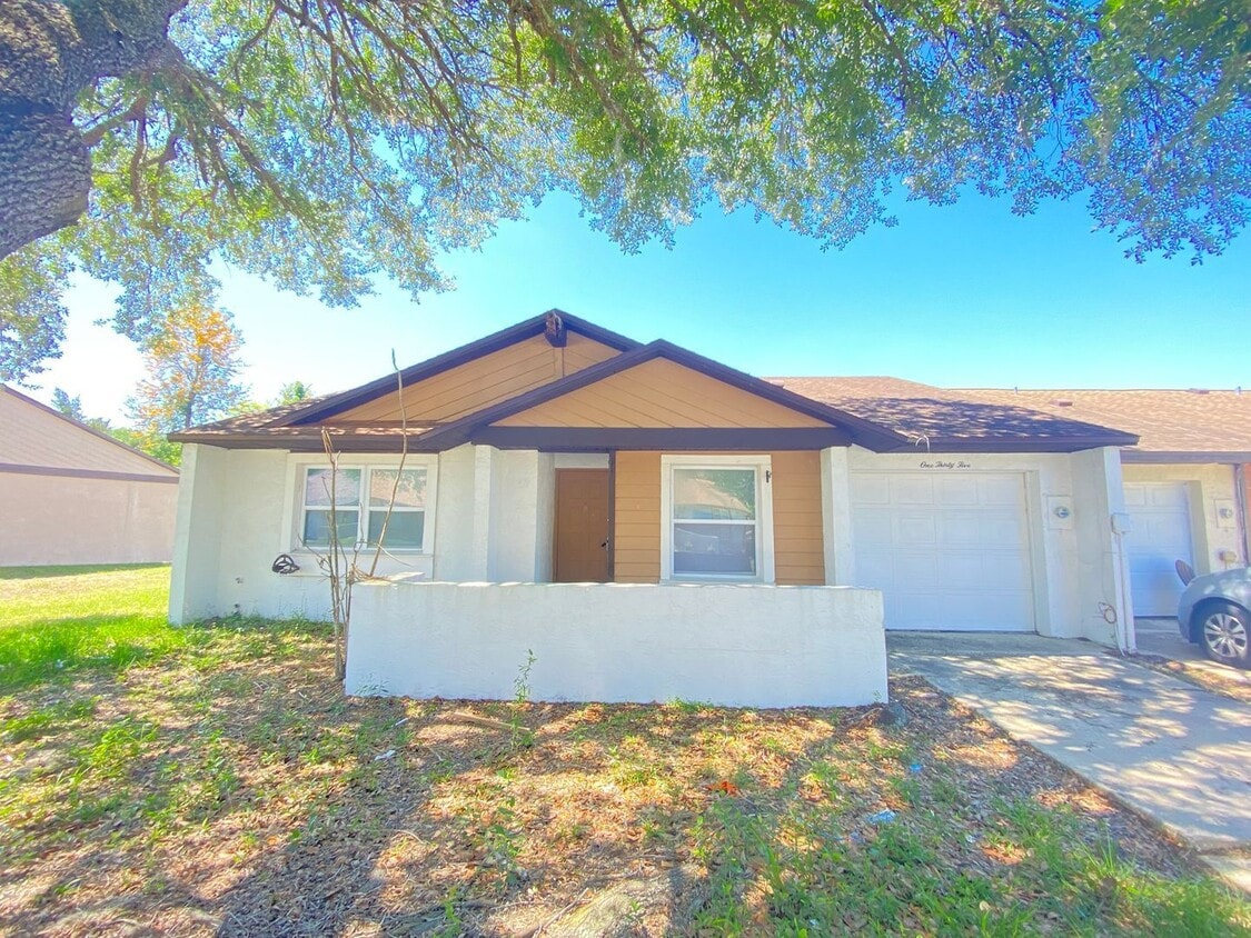Photo - 135 Sand Pine Circle
