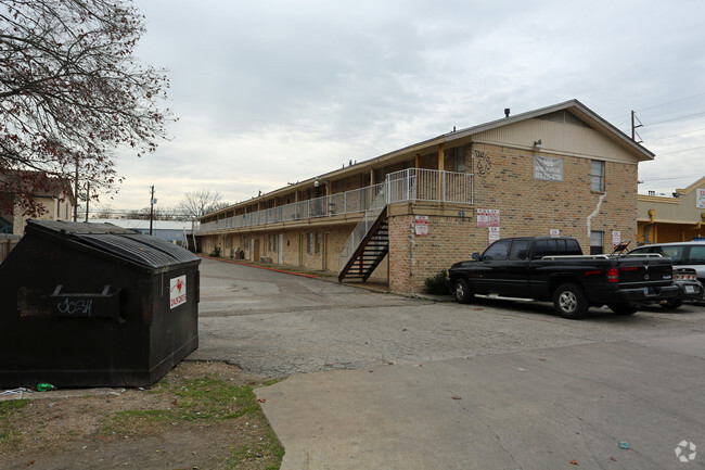 Building Photo - Peyton Gin