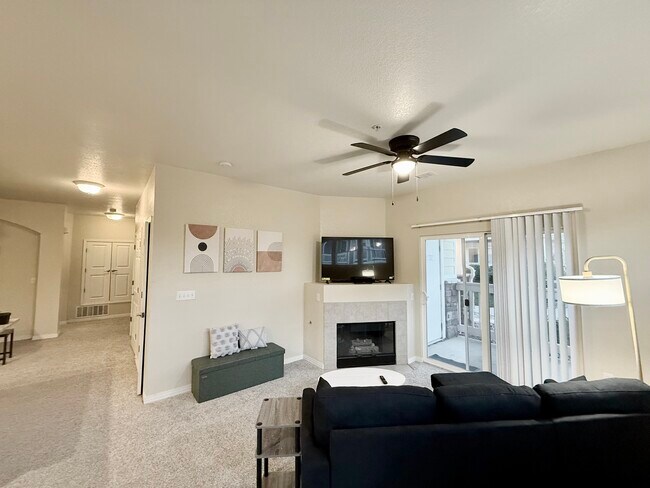 Building Photo - 9434 Ashbury Cir