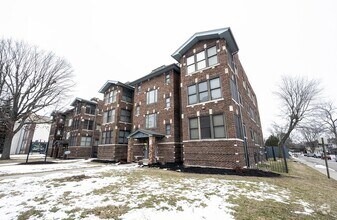 Building Photo - 3715 N Meridian St