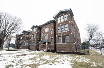Building Photo - 3715 N Meridian St