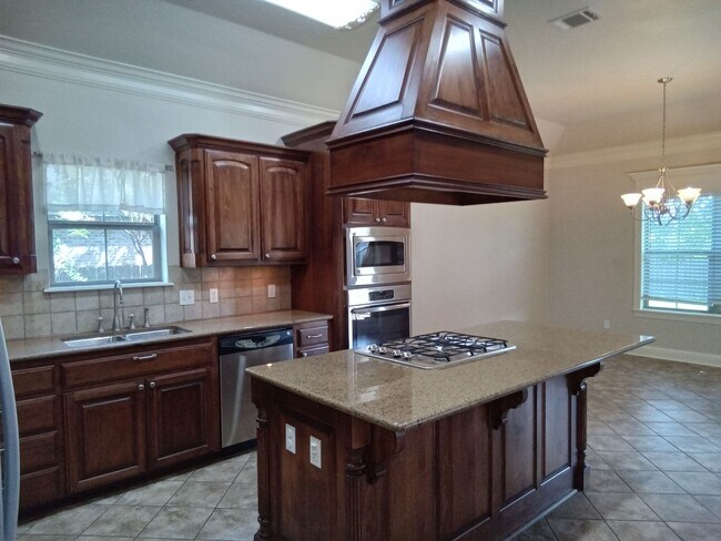 Foto del edificio - NEW PRICE AND MOVE IN SPECIAL $500 OFF FIR...