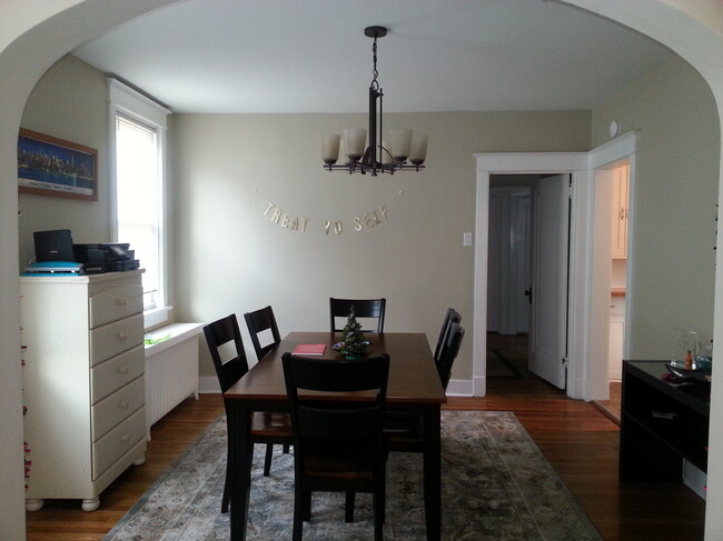 dining room - 5901 Hobart St