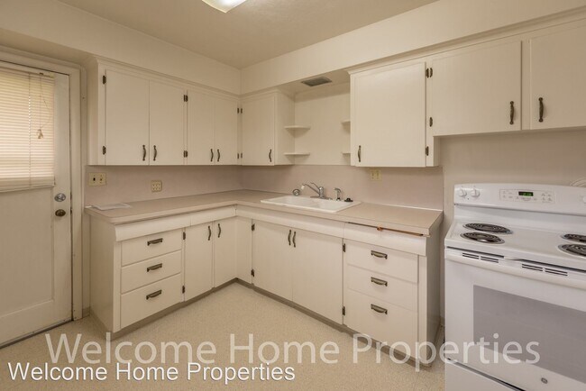 Foto del edificio - 2 br, 1 bath House - 24 SW 5th St