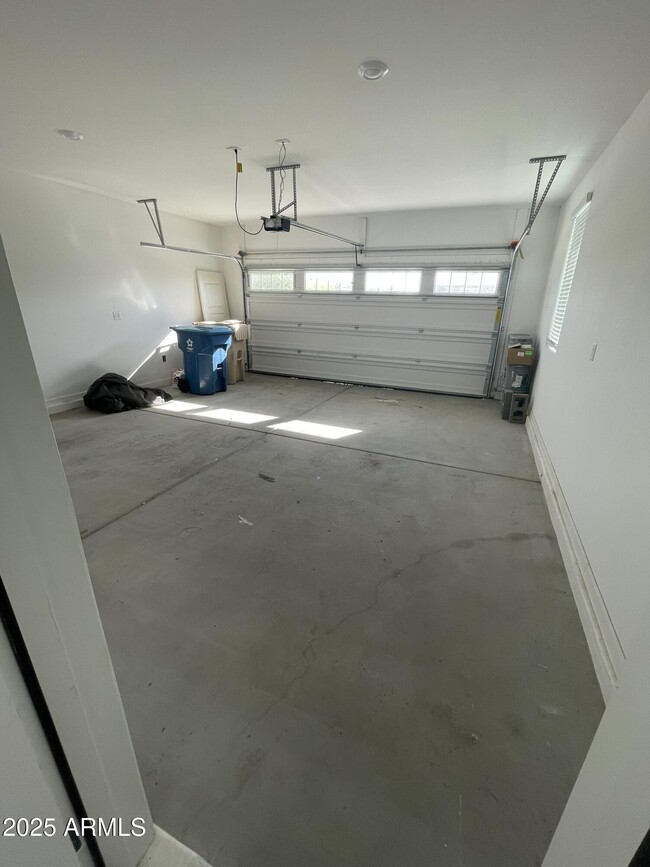Building Photo - 38 S 197th Ln