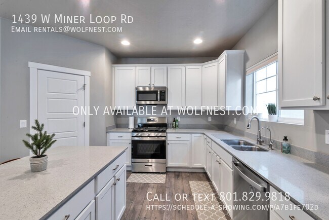 Building Photo - 1439 Miner Loop Rd