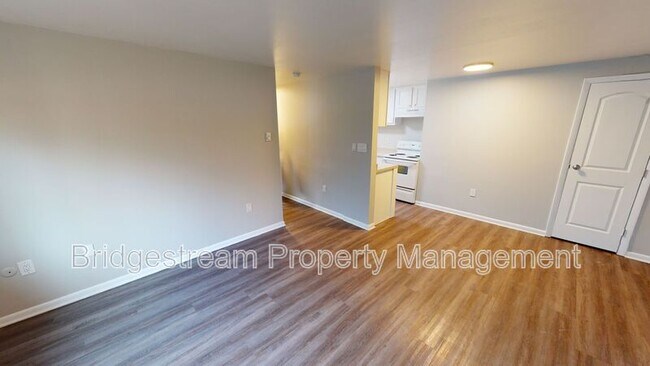 Foto del edificio - 4840 Springfield St