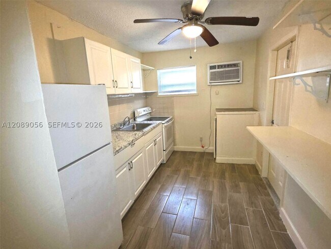 Foto del edificio - 2930 NW 8th St