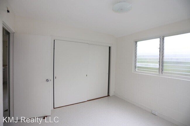 Foto del edificio - 1 br, 1 bath House - 36 Maluniu Ave., #2
