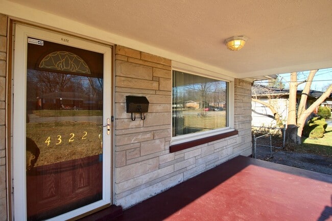 Photo - Super 3-brm stone ranch with basement in e... House