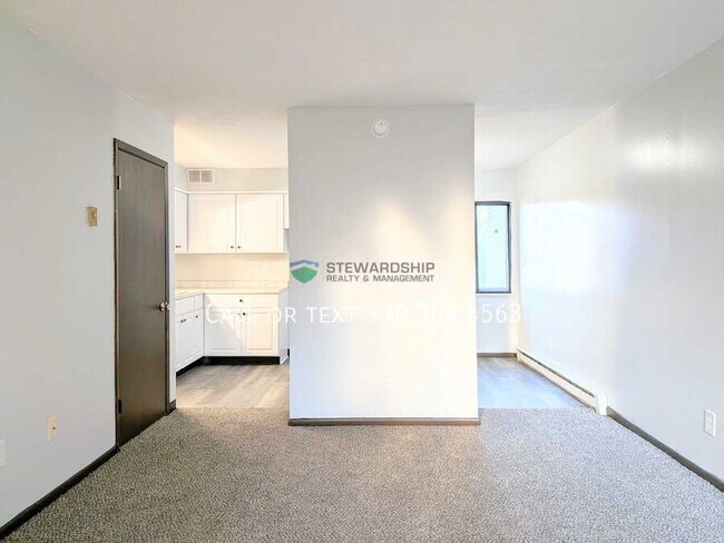 Building Photo - 310 Engadine Ct