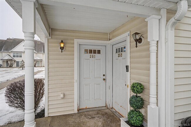 Foto del edificio - 261 Ruth Ct