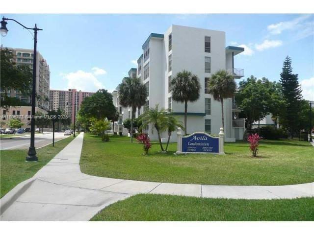 Building Photo - 17560 Atlantic Blvd