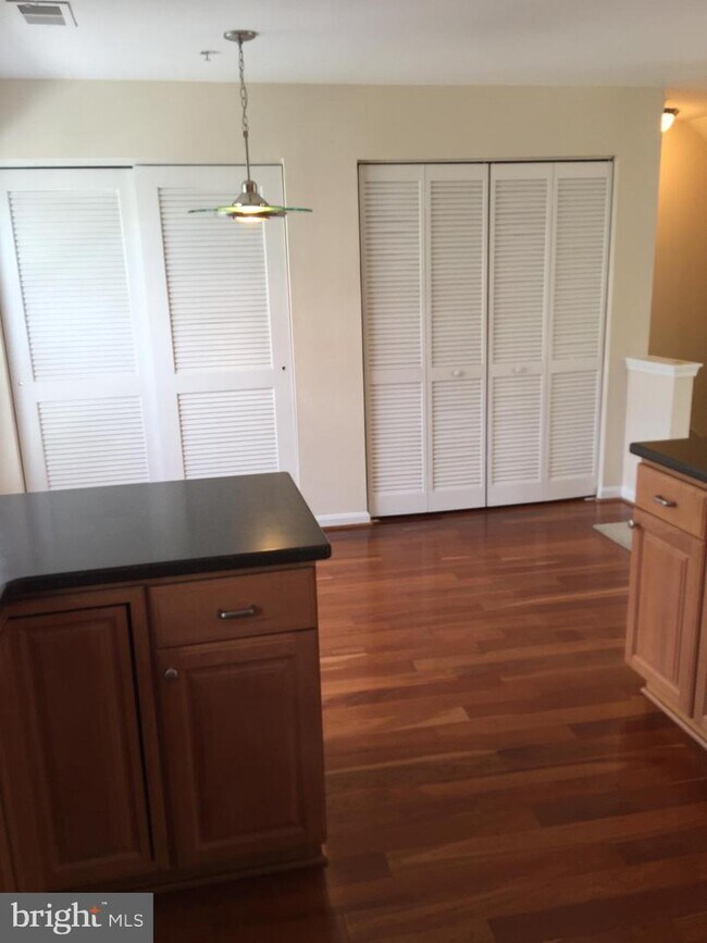 119 Pasture Side Pl, Rockville, MD 20850 Townhome Rentals in