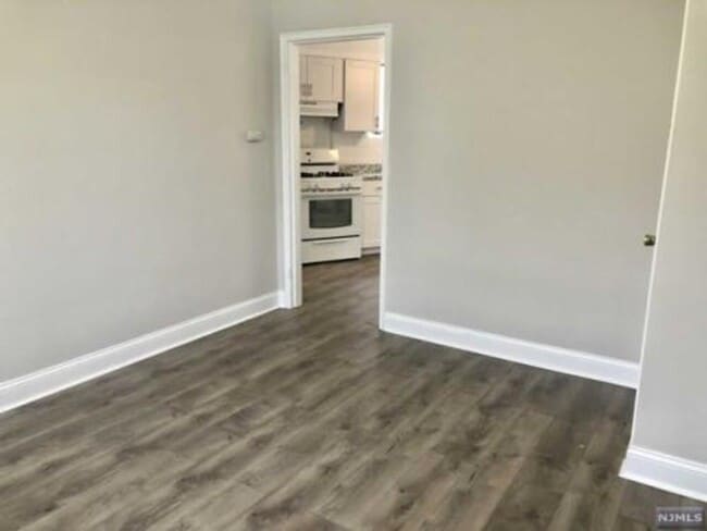 Building Photo - 2 FIRST STREET - THE ELM SOUTH