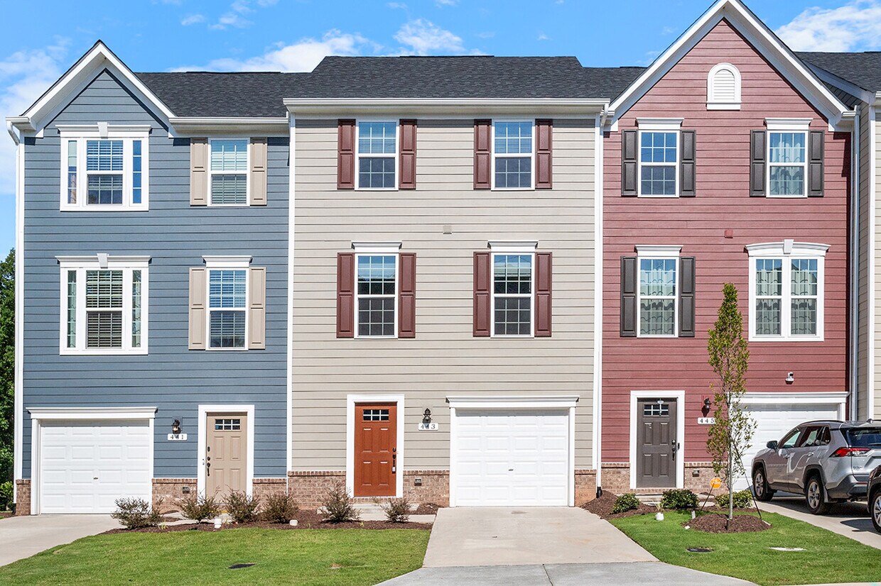 Foto principal - 443 Brier Summit Pl