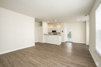 2BR, 2BA - 1,200SF - Living Room - The Residences at Scioto Crossing