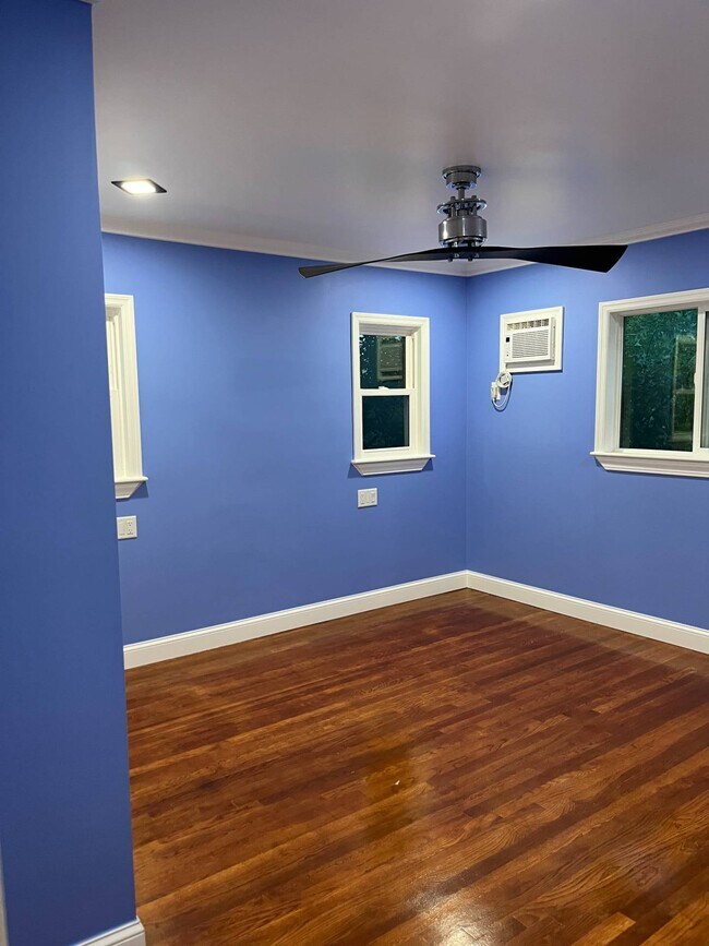 70 Cornell Ln, Hicksville, NY 11801 House Rental in Hicksville, NY