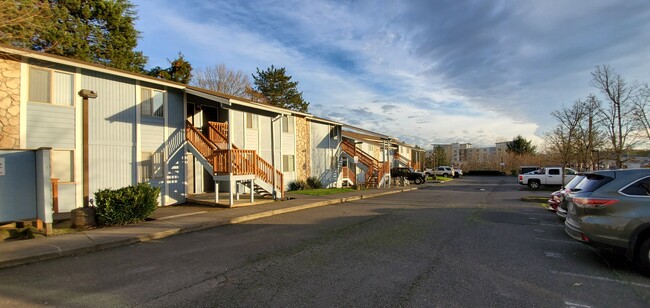 Building Photo - 3640 SW 114th Ave