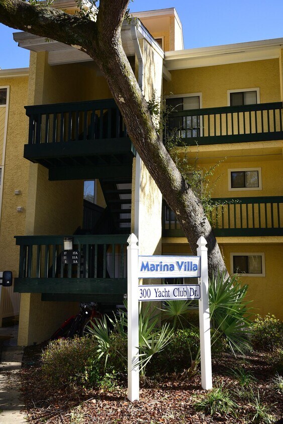 Foto principal - 300 Yacht Club Dr