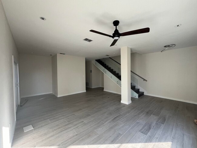 Building Photo - 210 Veracruz Dr