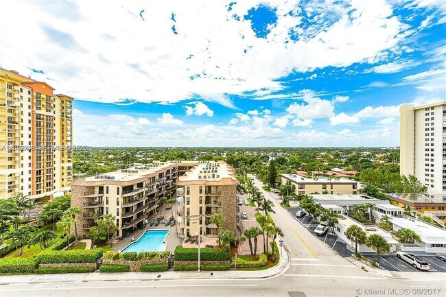 Building Photo - 2100 N Ocean Blvd