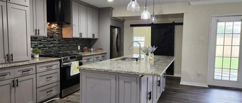 Building Photo - 2713 Henry Dr