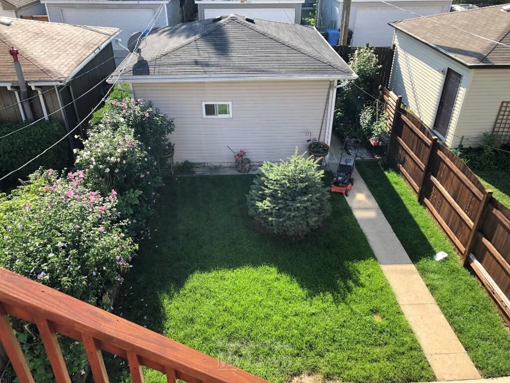 Primary Photo - 4540 N Oakley Ave