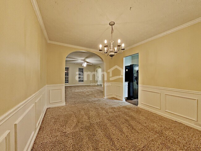 Foto del edificio - 5815 Millstone Dr