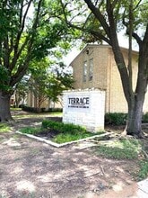 Building Photo - 4664 Matilda St