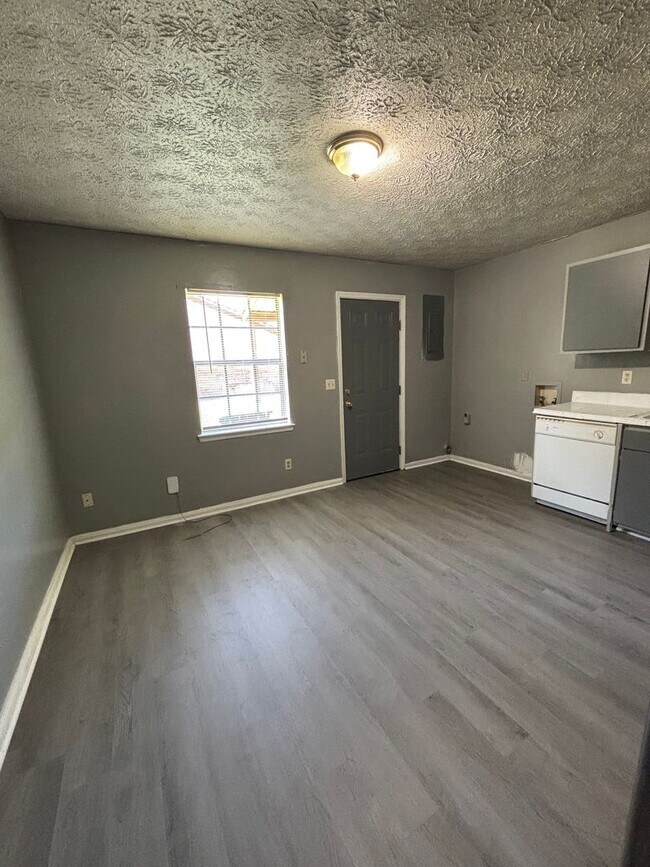 Foto del edificio - 929 Live Oak Dr