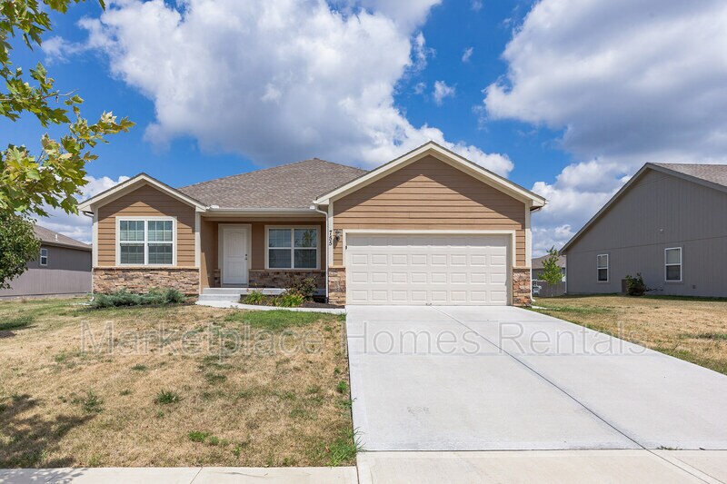 755 S Mulberry St, Gardner, KS 66030 House Rental in Gardner, KS