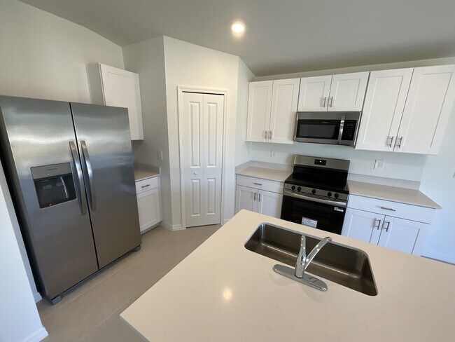 Foto del edificio - 17236 Cantu Ct