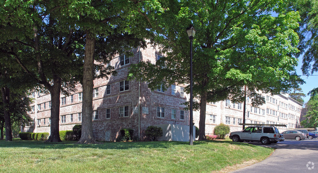 Building Photo - The Raleigh Apartments