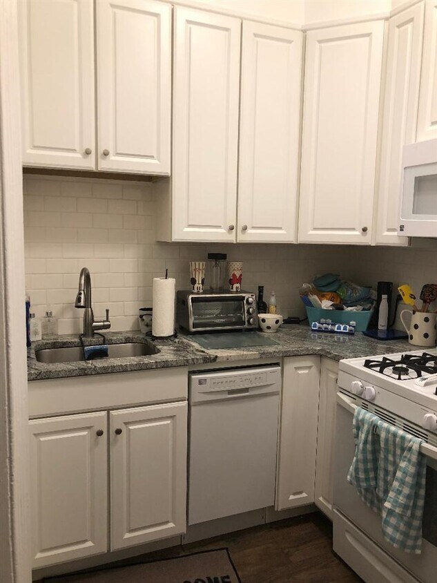 Foto principal - 1034 Park Ave